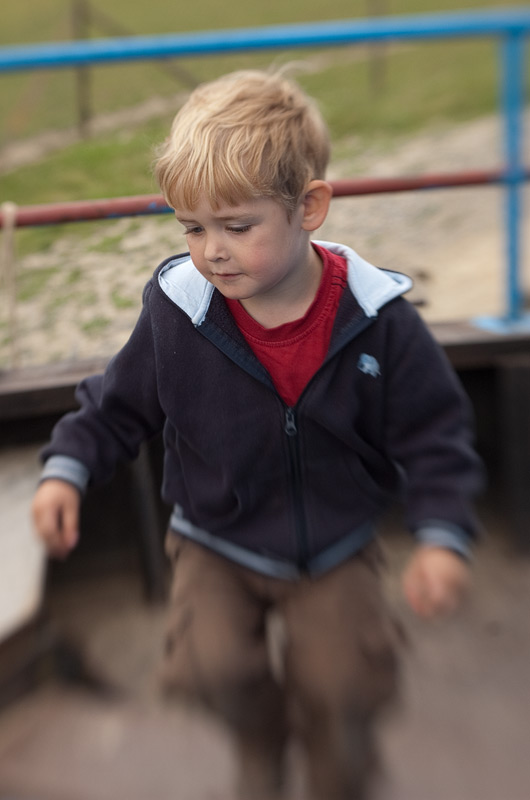 Paul auf dem Spielschiff III