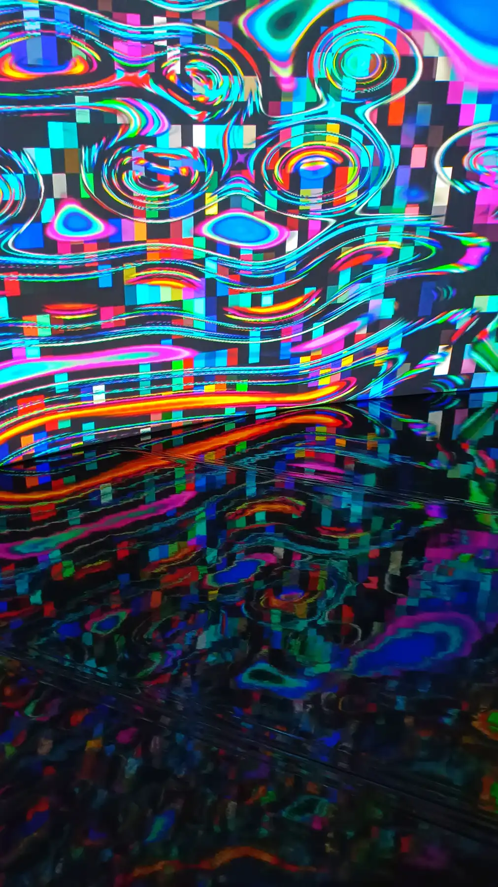 Die Pixel-Piraten plündern den Regenbogen-Ozean