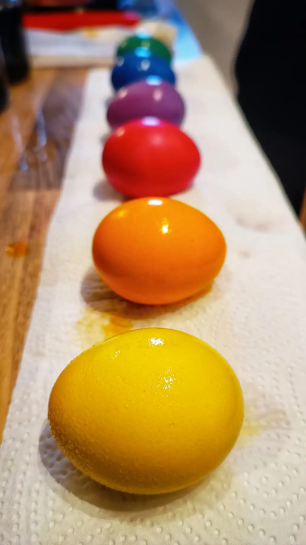 Die schwebenden Juwelen des Regenbogenvulkans – oder: Warum Orangen die Erde beben lassen