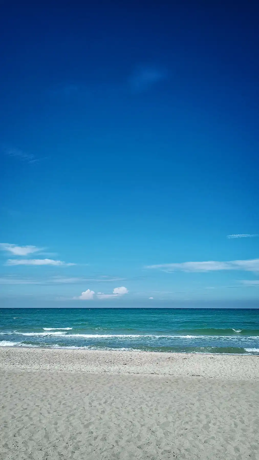 Der Himmel flüstert dem Meer ein Geheimnis zu – während der Sand heimlich die Sterne sammelt